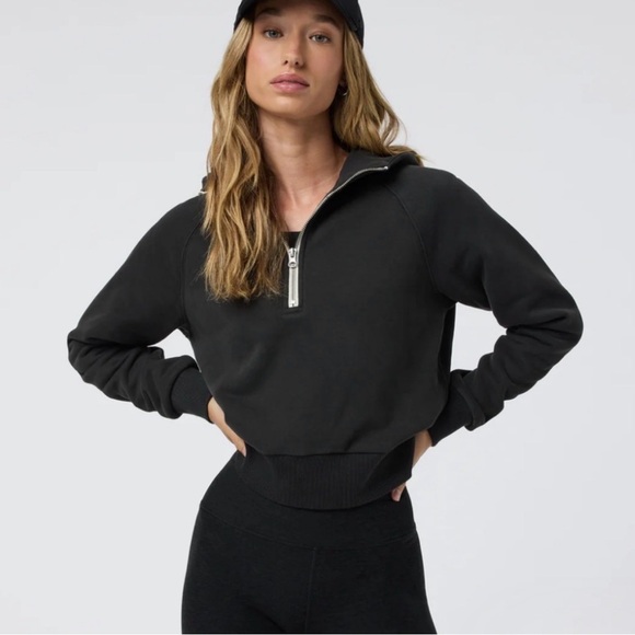 Vuori Tops - Vuori Restore Women's Black Half-Zip Hoodie